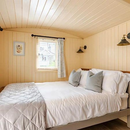 Shepherd'S Hut, Μπαθ Εξωτερικό φωτογραφία