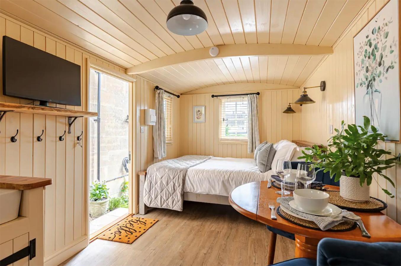Shepherd'S Hut, Μπαθ Εξωτερικό φωτογραφία